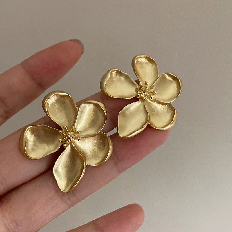 Lucinda Floral Drop Earrings - Gold [5OJRNDV8]