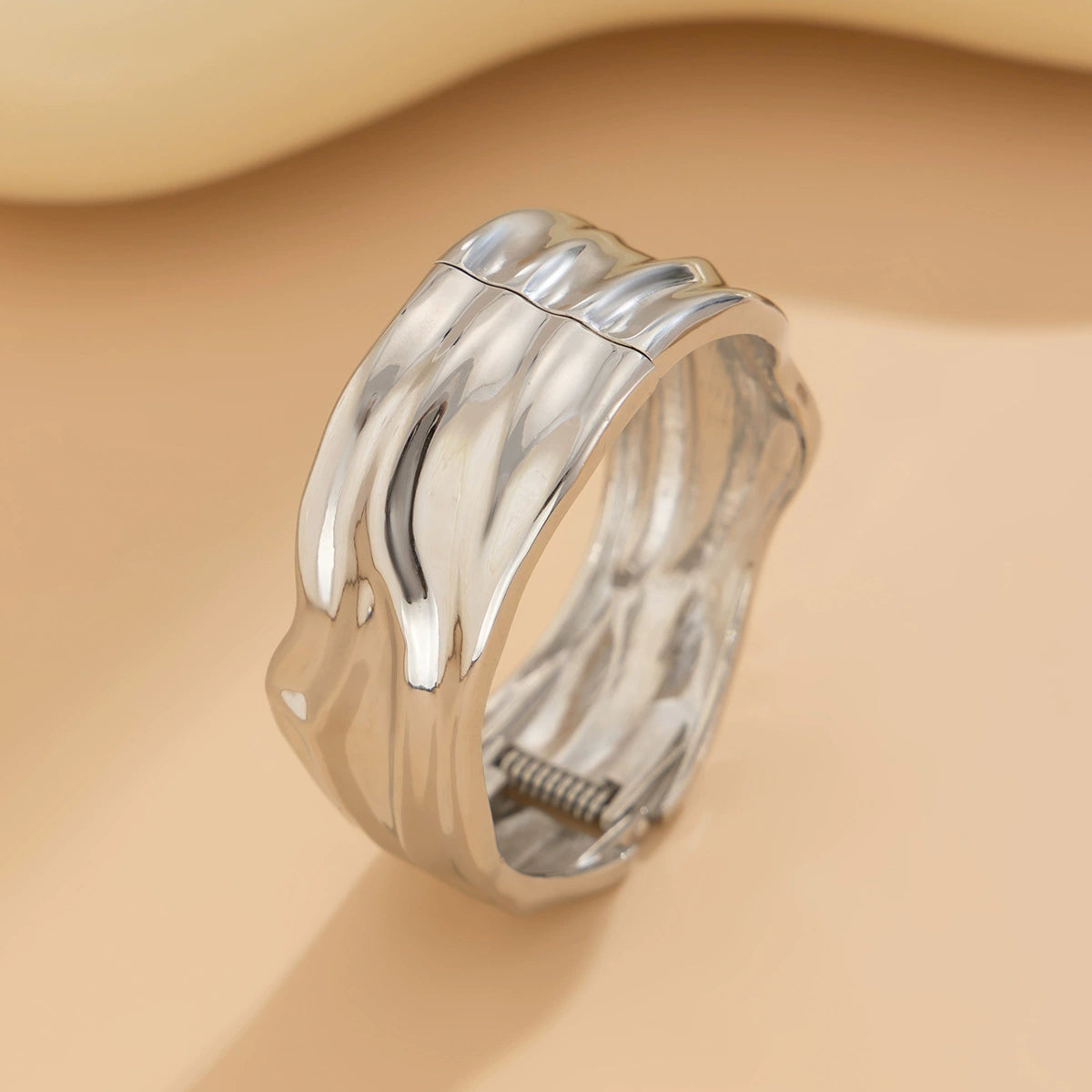 Janney Liquid Metal Cuff Bracelet - 01 Silver Tone [5SYSCPXF]