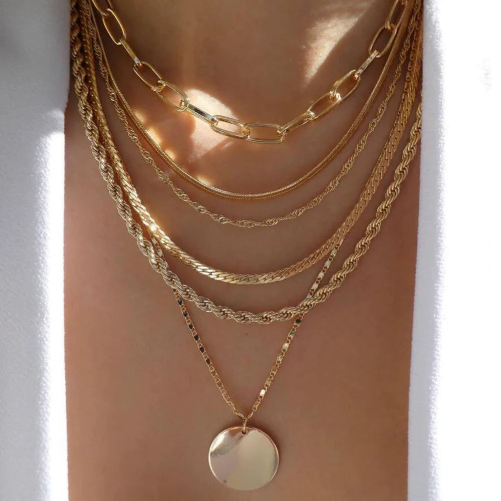 Jaqueline Multilayer Moon Pendant Necklace - CS8898-18