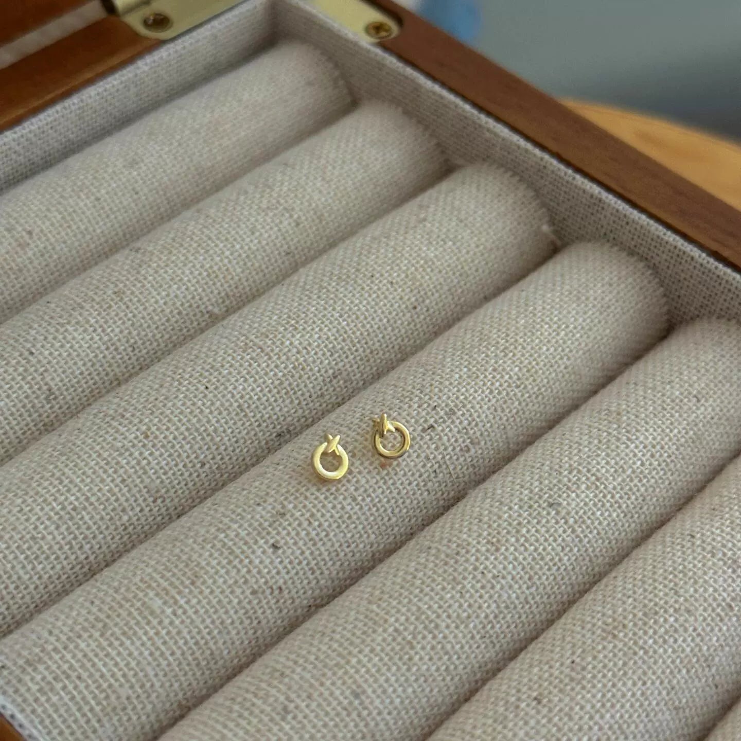 Tess Luxe Intersect Studs - Copper K-Gold Plated