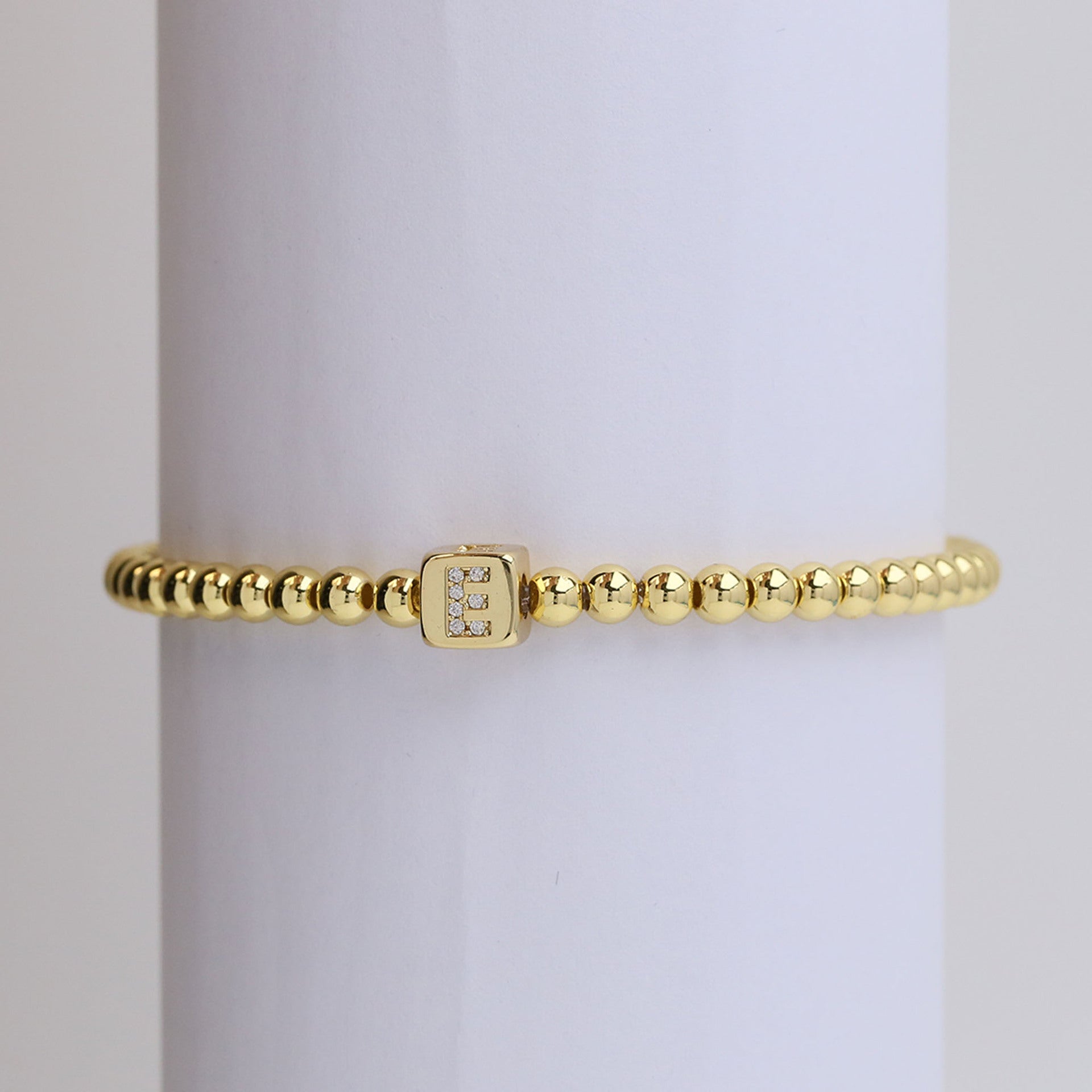 Layana Initial Cube Bracelet - E [A5U9O60D]
