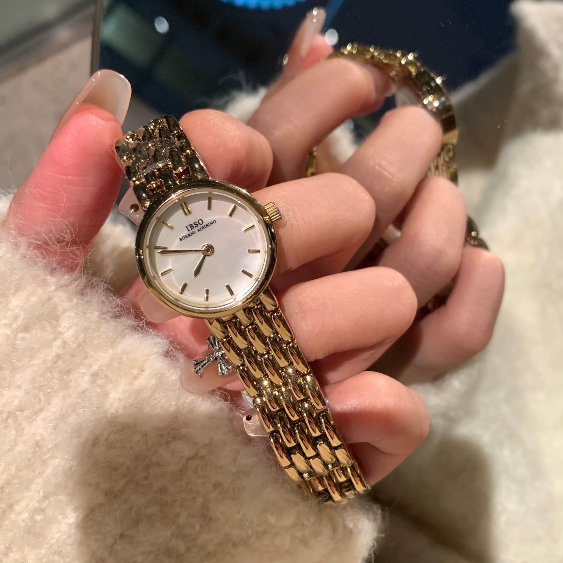 Anamarie Mother-of-Pearl Watch - Gold White (Includes Gift Box, Link Remover, Spare Battery)