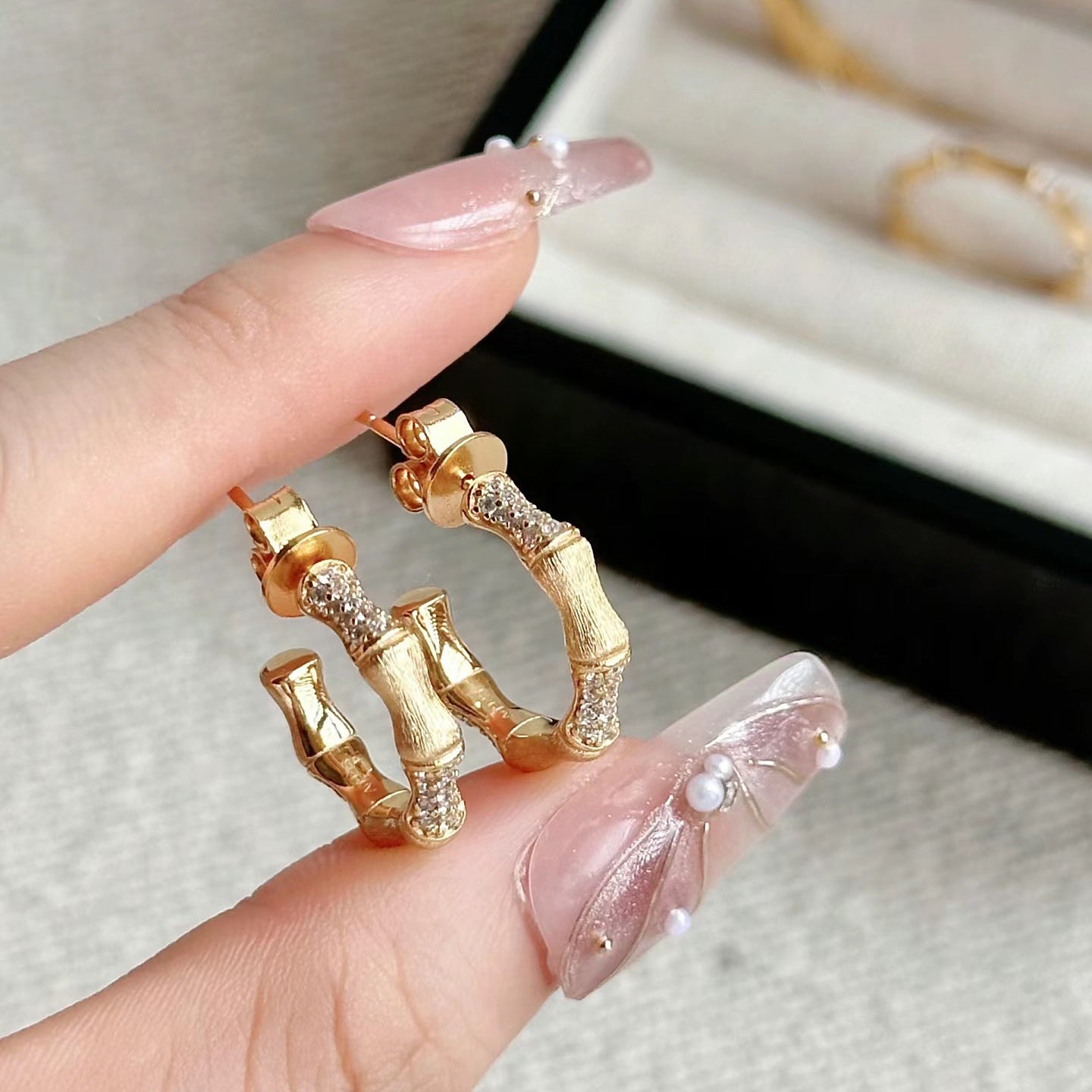 Adah Bamboo Link Set - Gold Stud Earrings [QK2GFDNC]