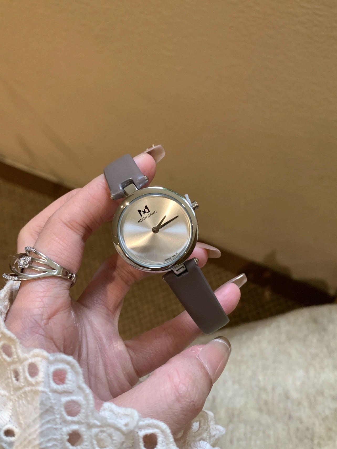 Jackeline Glare Mini Dial Watch - Card Grey [VF66Z3OT]