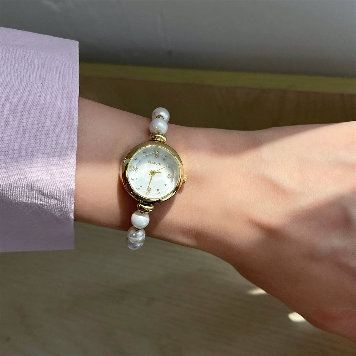 Leylanie Pearl Bracelet Watch - Gold Band White Face (Adjustable) [PL7OG908]