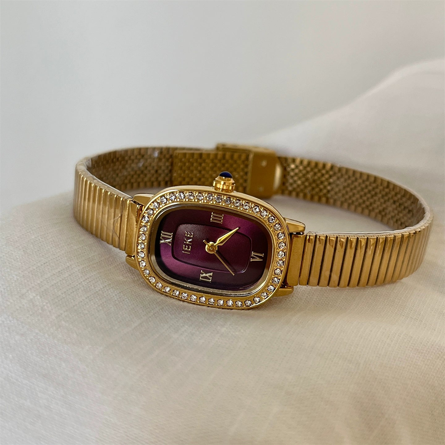 Auden Oval Sparkle Watch - Gold Band, Red Dial [ZZU79V8K]