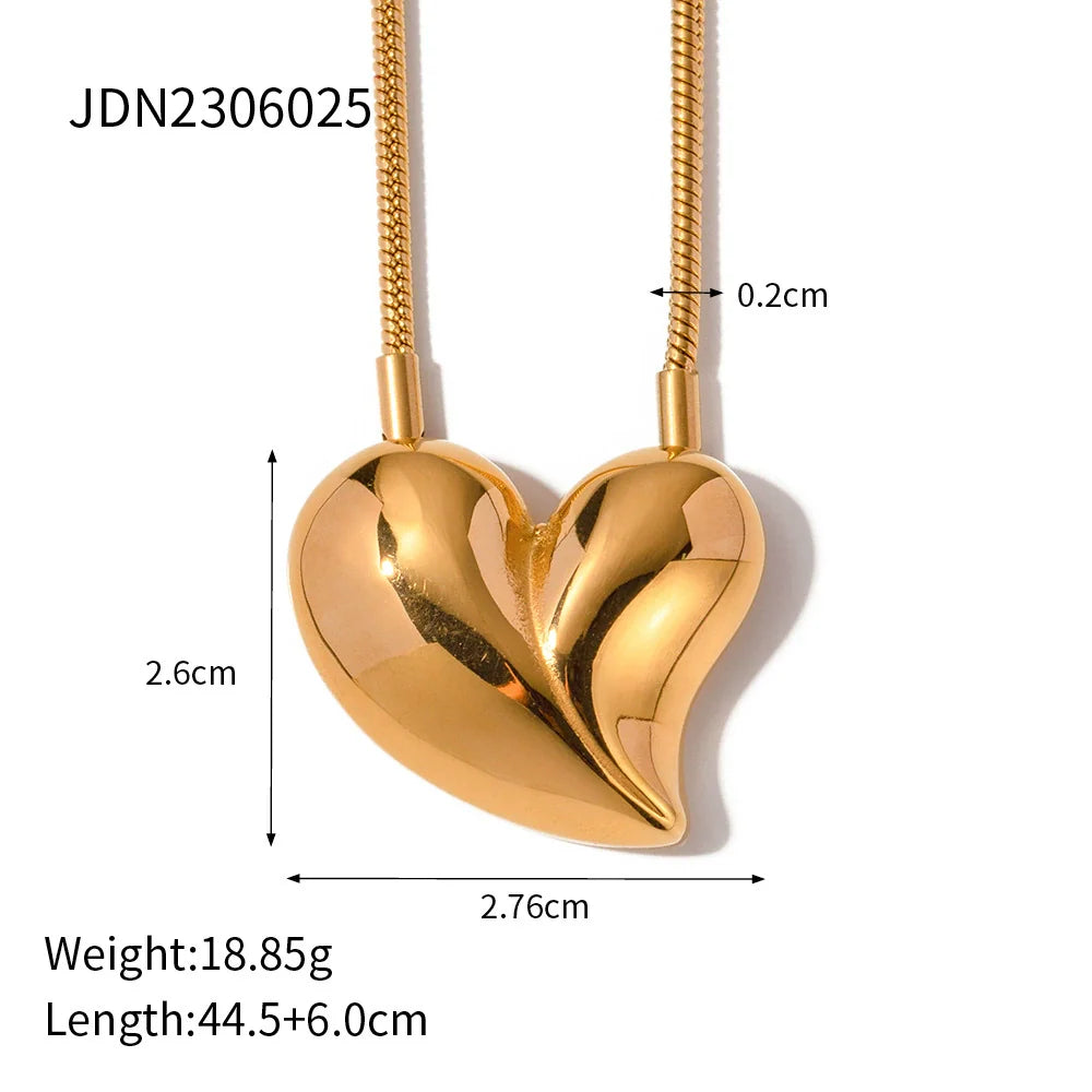 Mannat Bold Heart Earrings - JDN2306025