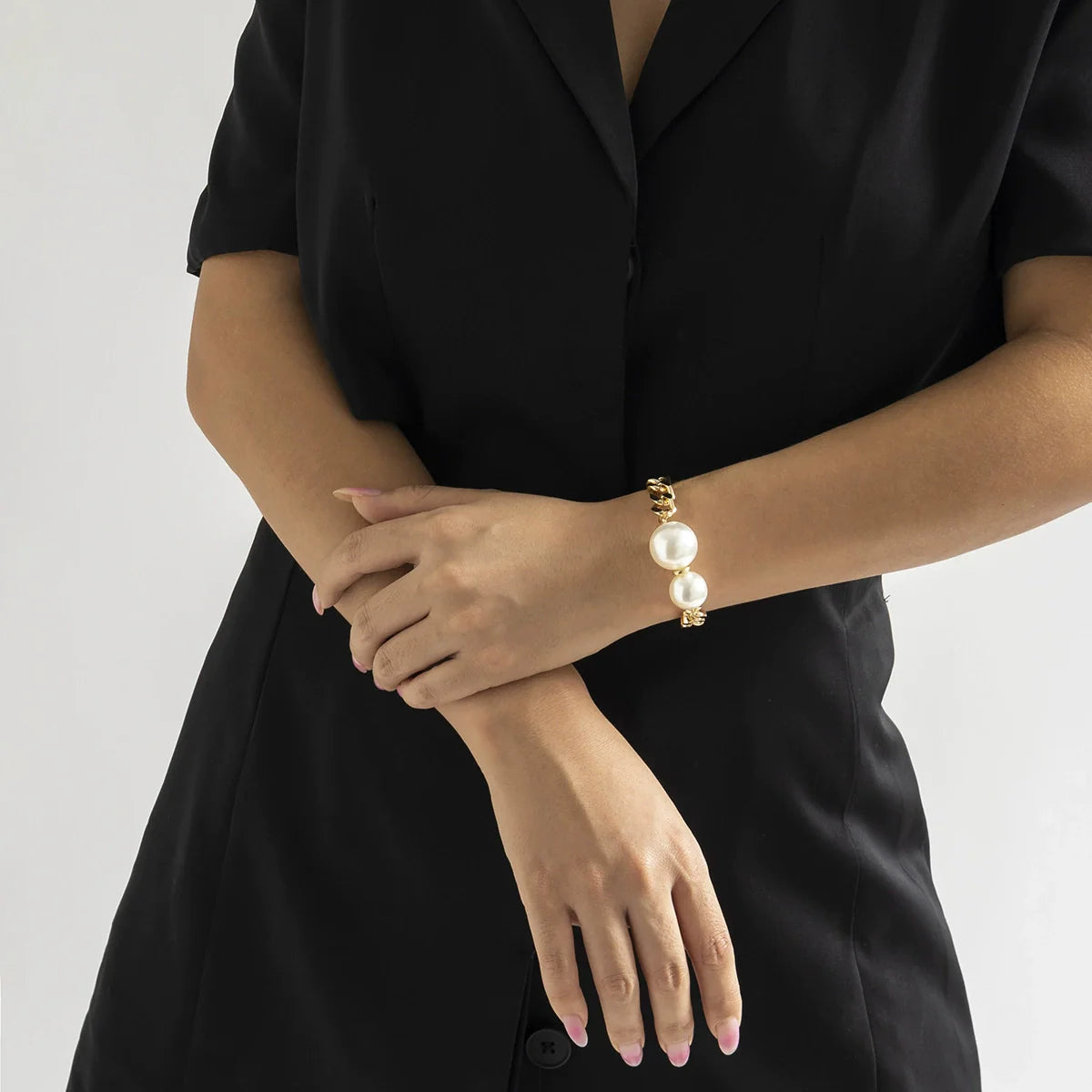 Aria Geometric Metal Choker - Gold Bracelet