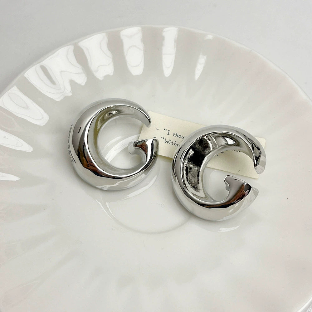 Eliot Statement Letter Earrings - Silver [KV6SOQPY]