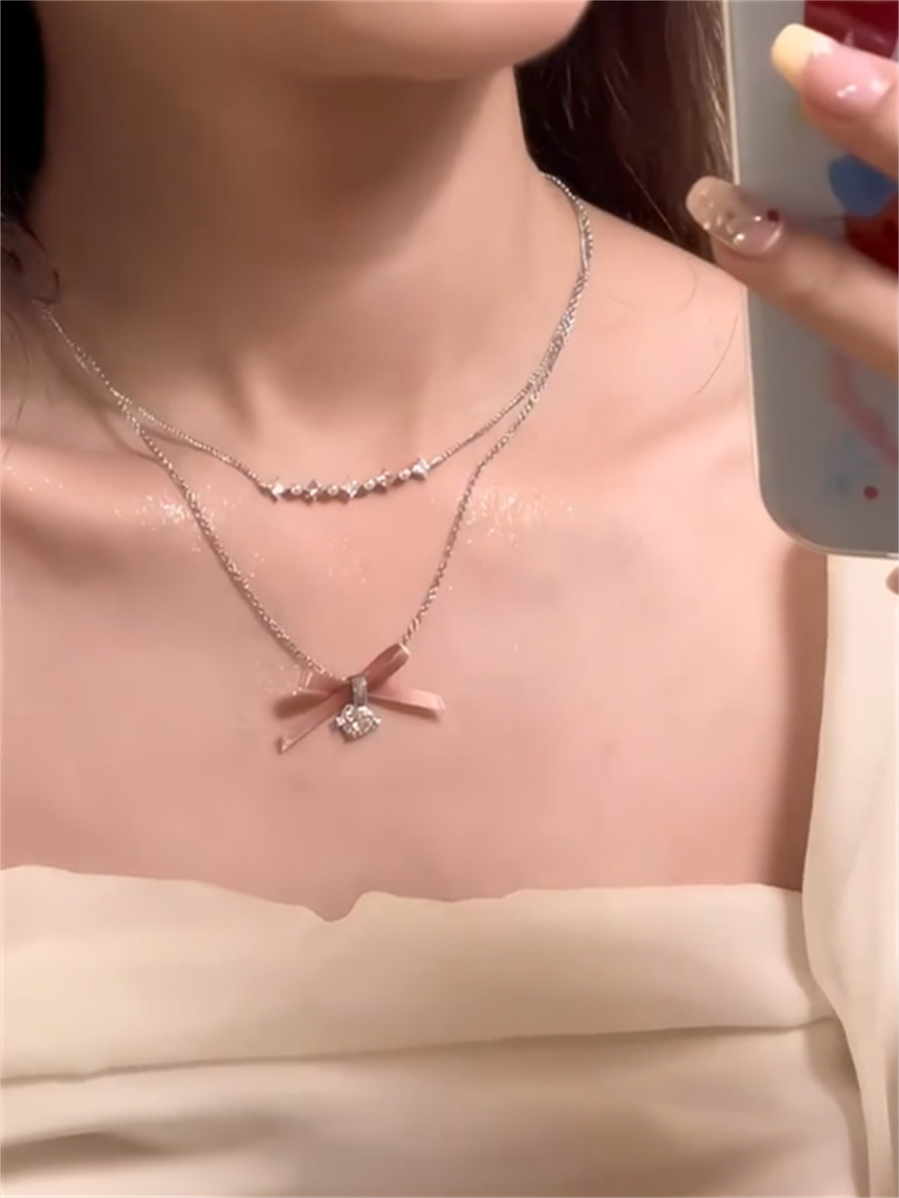 Aminata Delicate Bow Necklace - Bow Necklace