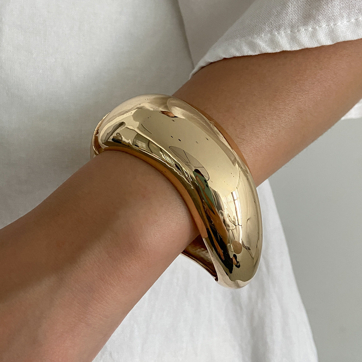 Dawson Swirl Resin Cuff Bangle - Gold [IUT6J1XC]