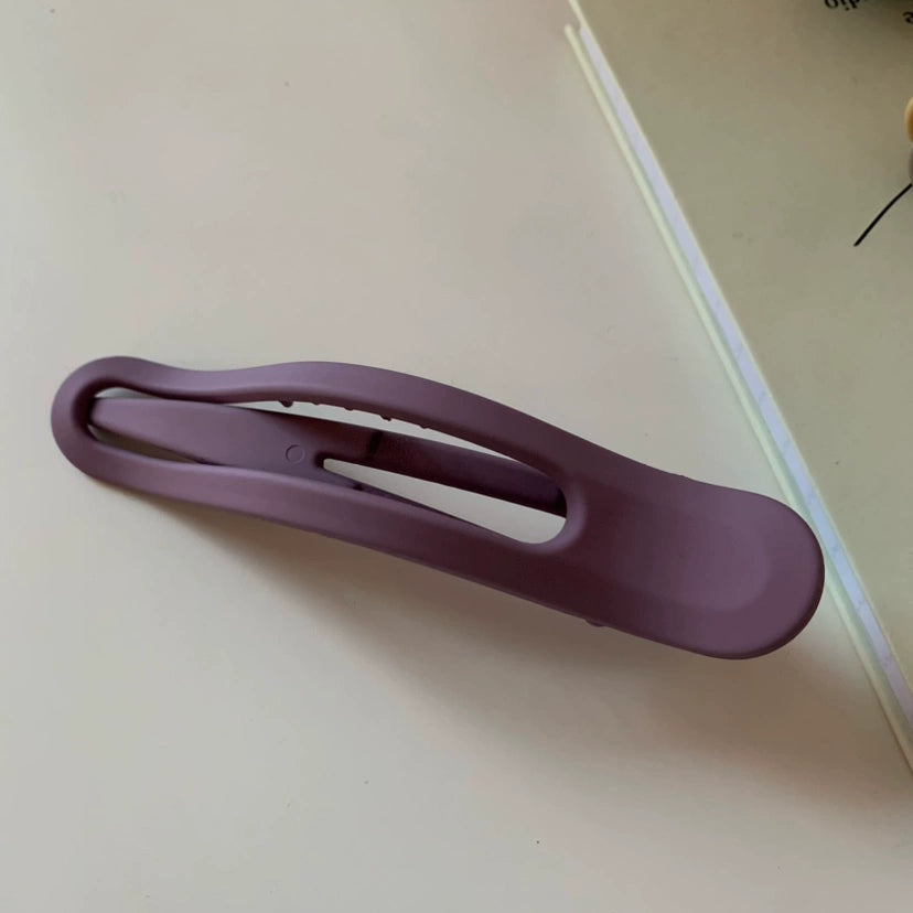 Ronni Frosted Fabric Claw Clip - Dark Purple [R734N1HZ]