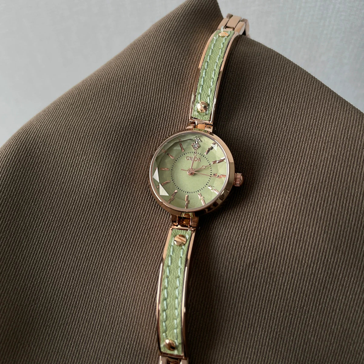 Delany Minimalist Quartz Watch - Twilight Green