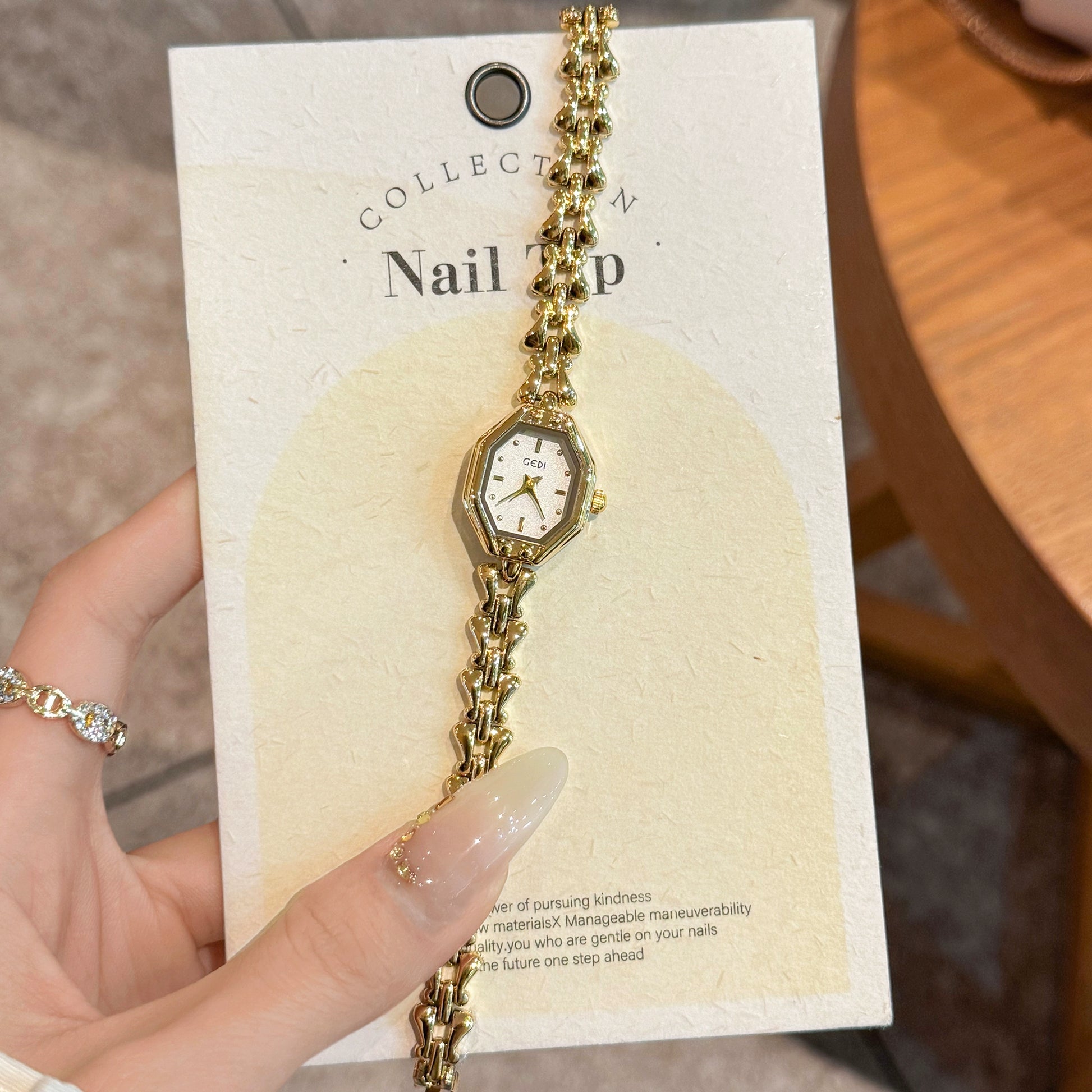 Angely Petite Bracelet Watch - Temperament White [3BEE4H4Y]