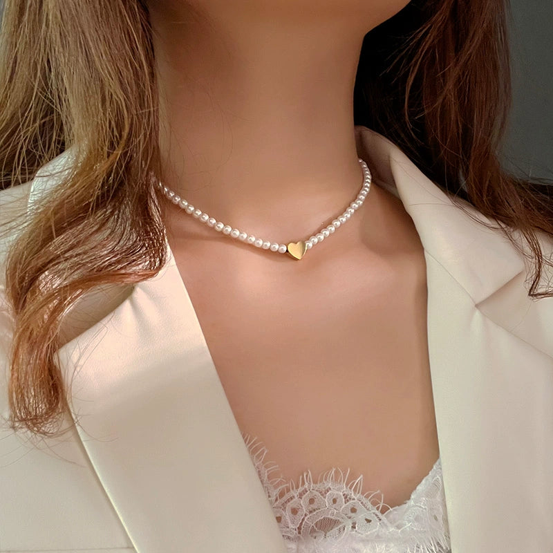 Avayah Pearl Heart Necklace - Gold [7F4GCHOB]