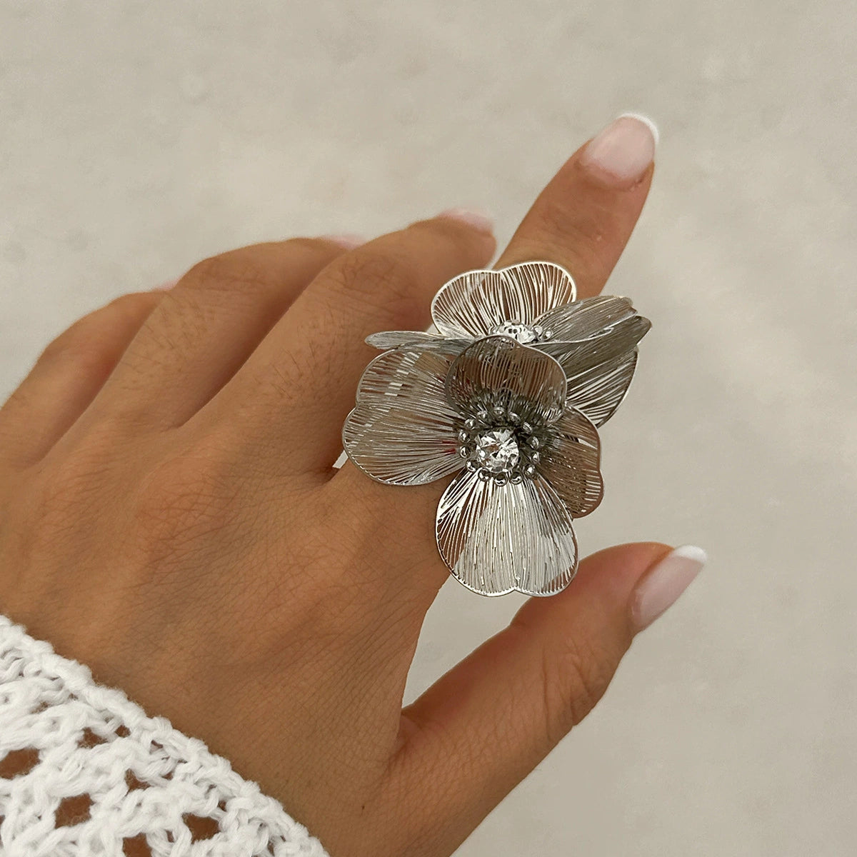 Angelica Ginkgo Blossom Necklace - Ring - White Gold (Style B) [XEL6P7JW]