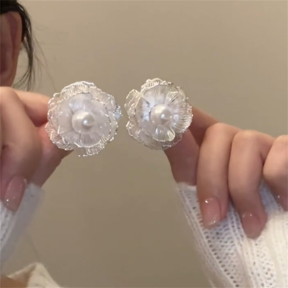 Emori Floral Pearl Studs - White (1 Pair)