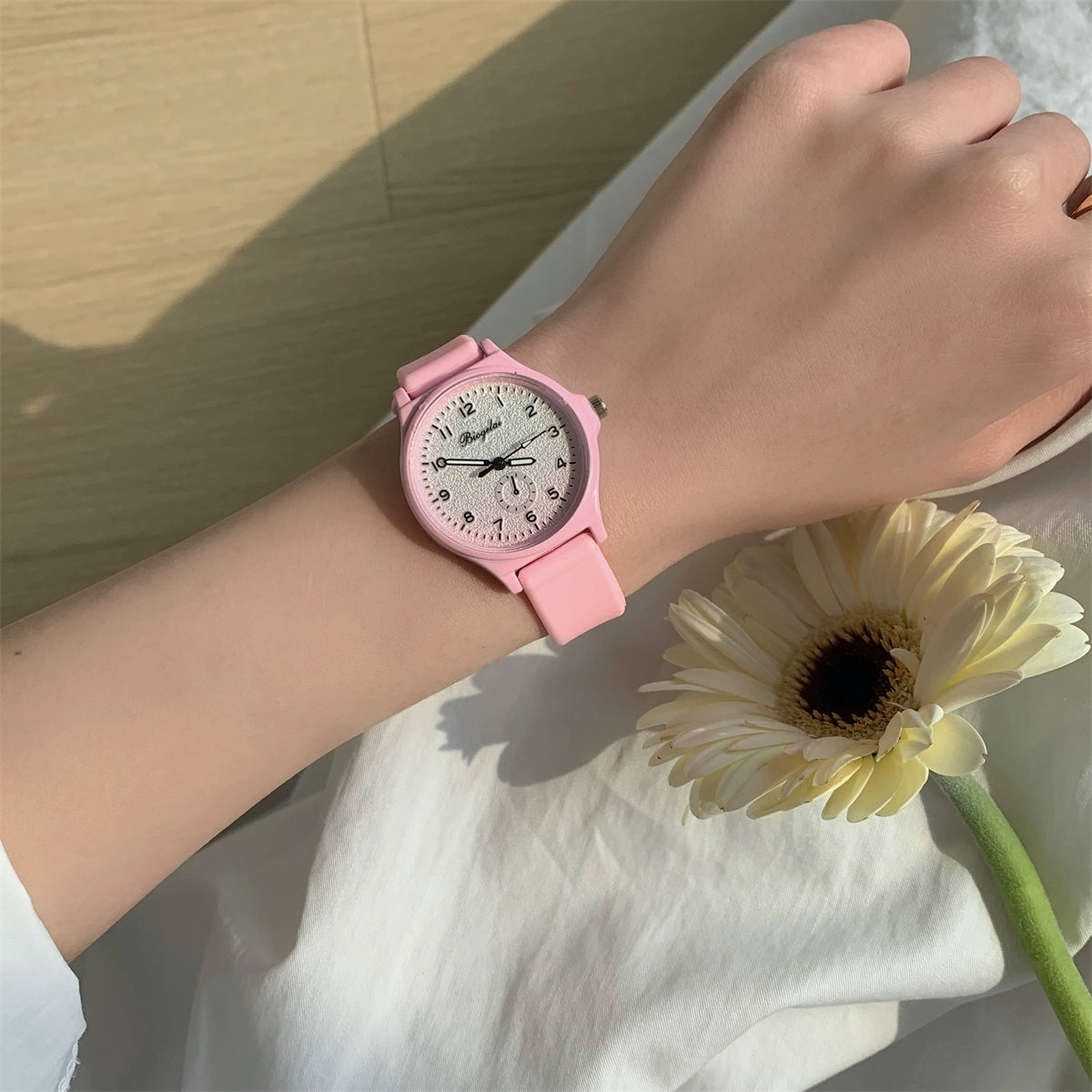 Asiya Gradient Silicone Watch - Sakura Pink [O5WH65Y1]