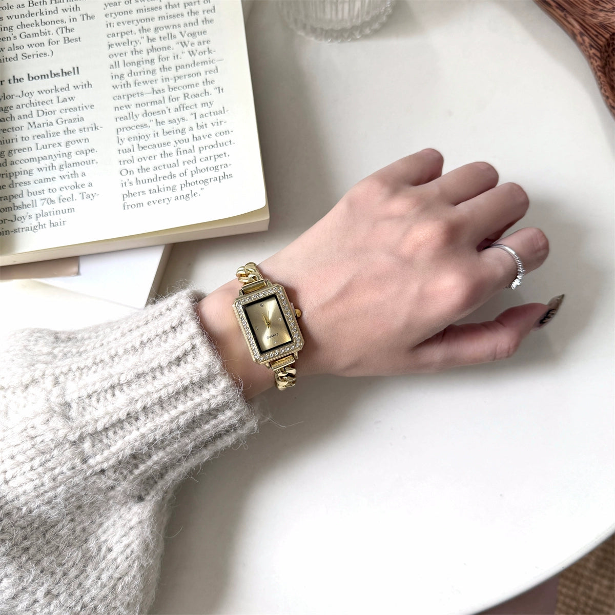 Nivea Cube Bracelet Watch - Gold Band Gold Face [EOODP4OW]