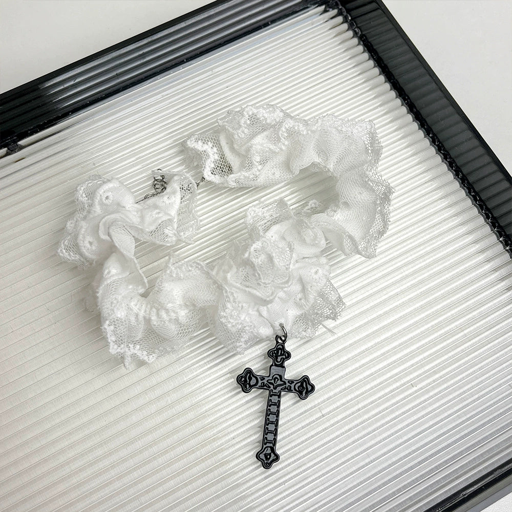 Maesyn Lace Cross Choker - White Lace Necklace [7Y8GZPRH]