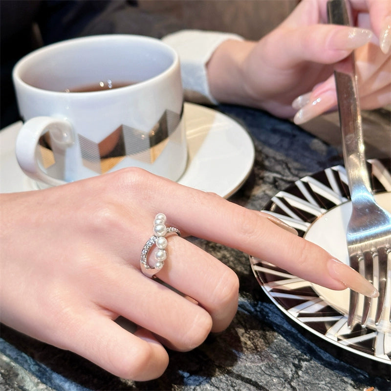Courtlyn Open Pearl Cross Ring - One Size Open [KLWGY0B8]