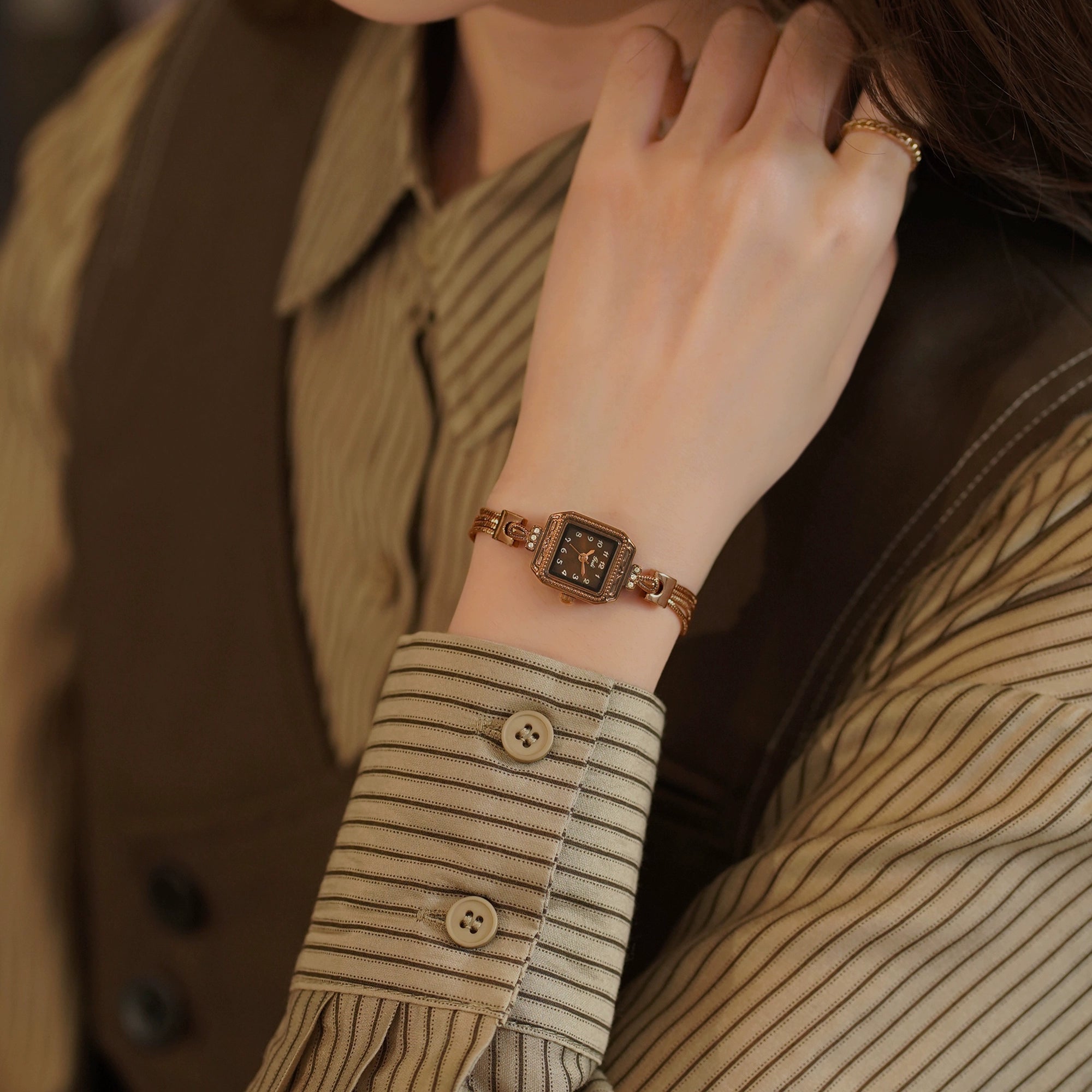 Debanhi Dainty Bracelet Watch - Retro Coffee [E21IU5ZU]
