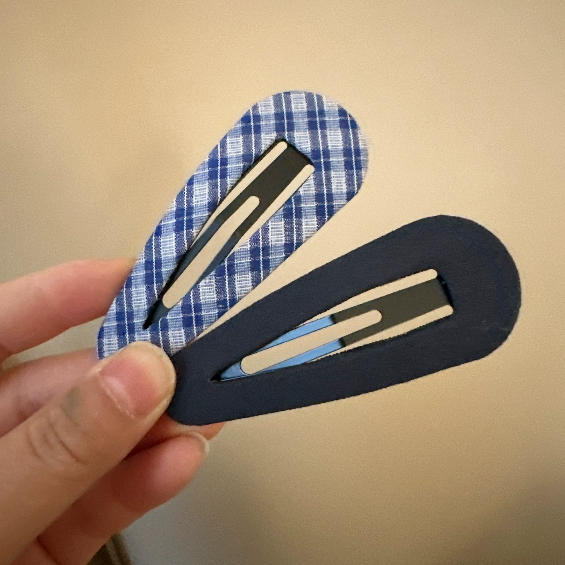 Annah Plaid Fabric Hair Clip - Solid Blue Teardrop (Individual) [OJLNEWPI]