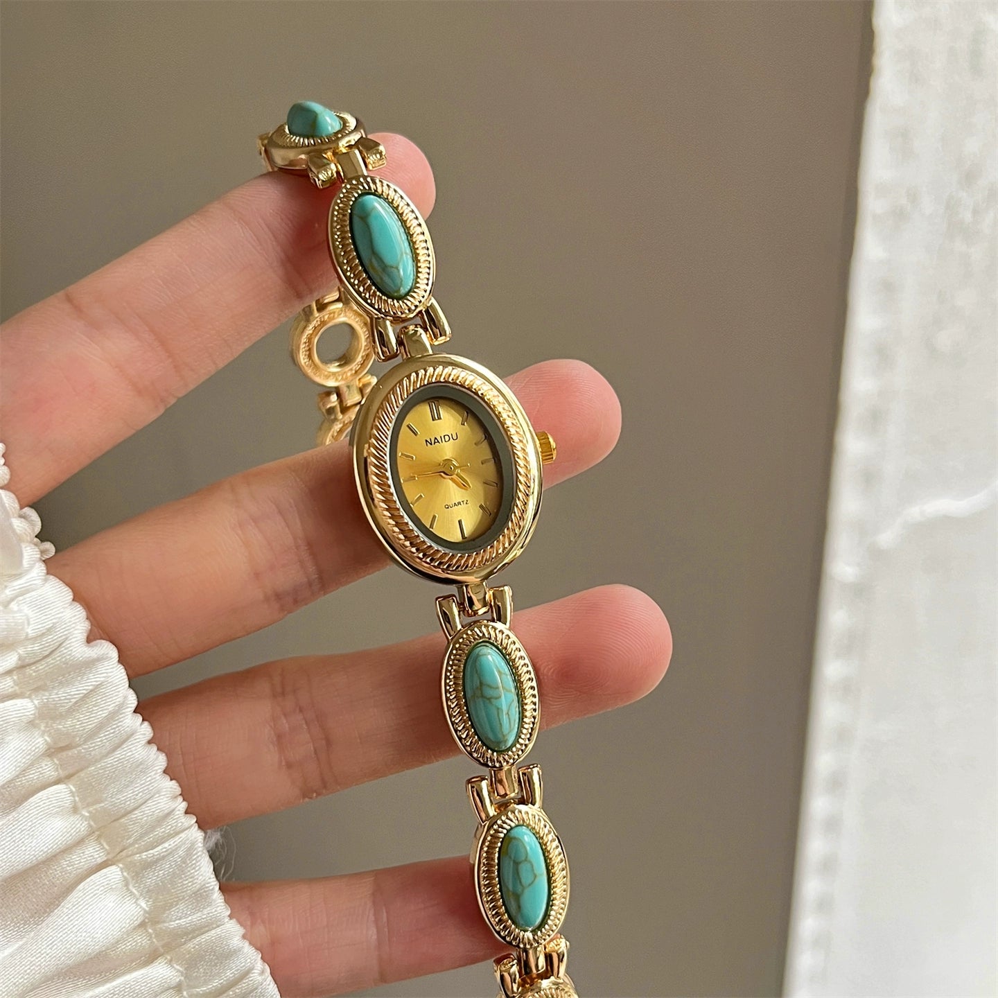 Leann Elegant Bracelet Watch - Mint Green Gold Frame Gold Face [1RA1UUWR]
