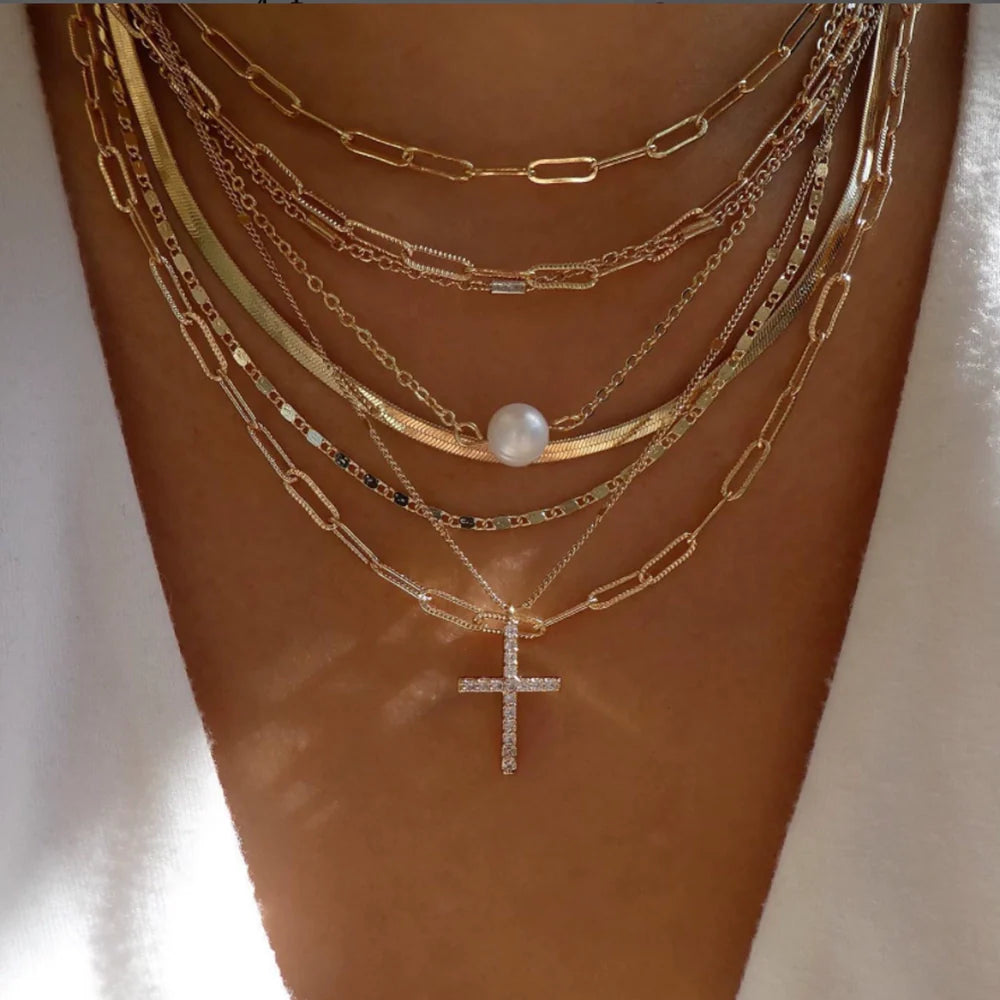 Jaqueline Multilayer Moon Pendant Necklace - CS8898-5