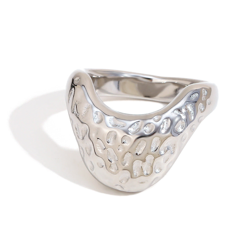 Vicky Gold Hammered Flower Ring - Strawberry Ring - Steel - Size 6 [8BFMCKSD]