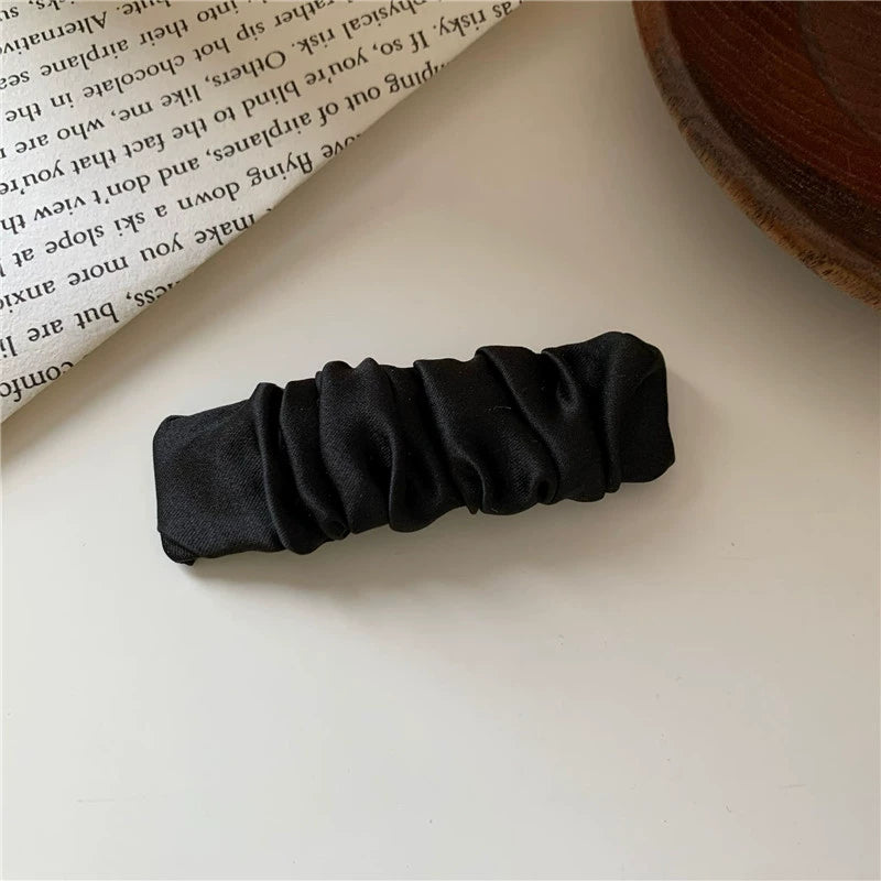 Luci Pleated Bow Hair Clip - Black [H0UXTZUQ]