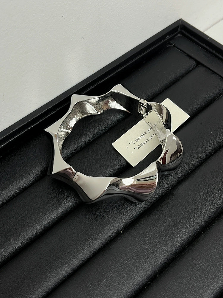 Anela Asymmetric Cuff Bracelet - Silver [FJC27E1U]