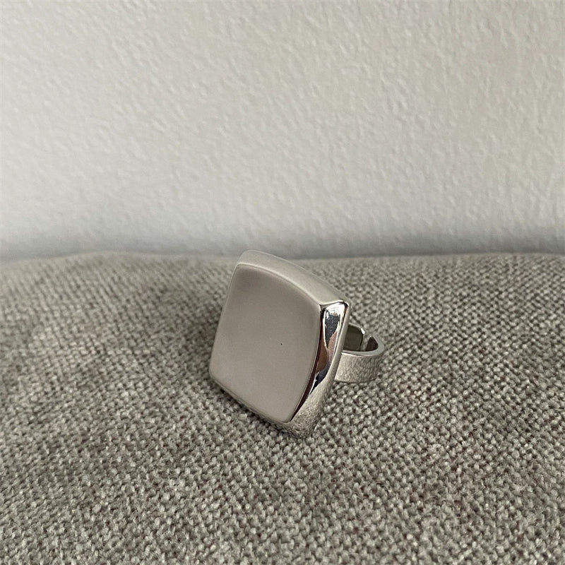 Ellarae Chunky Geometric Ring - Square [V1OF636G]