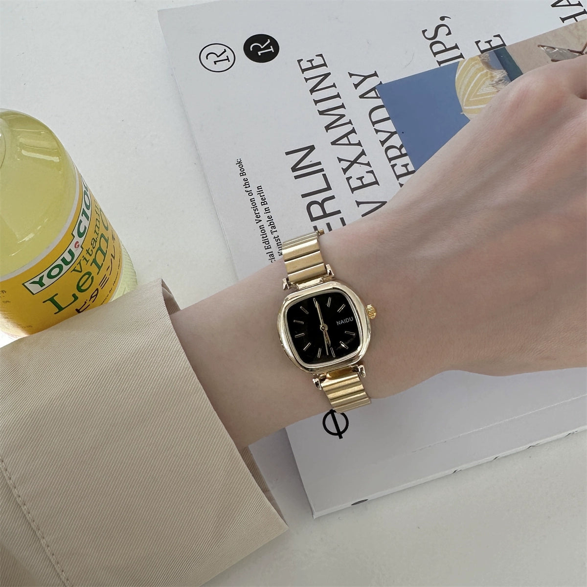 Ellaina Minimalist Cube Watch - Gold Band Black Dial [963VL8UL]
