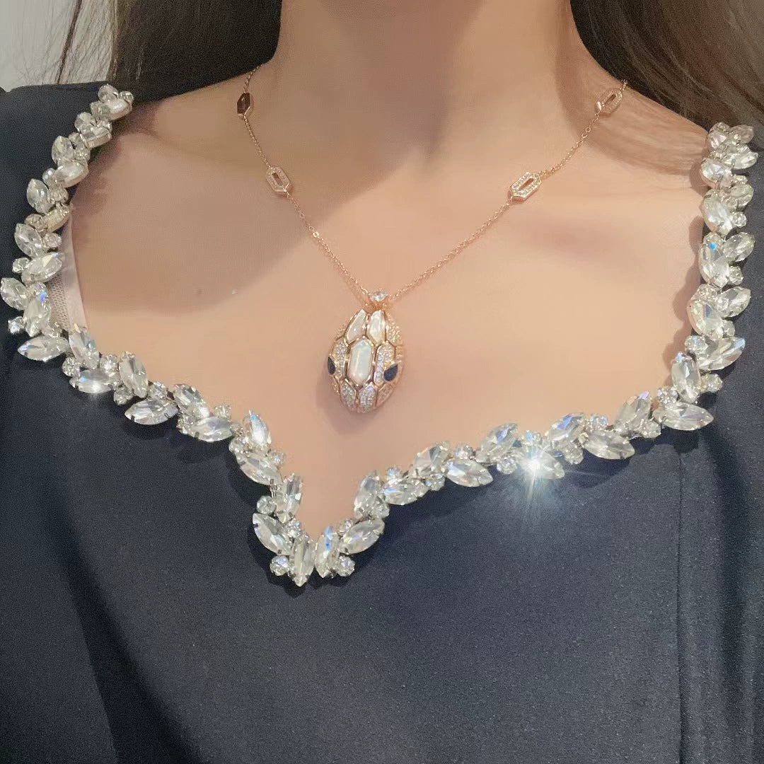 Juliett PavŽ Serpent Necklace - Rose Gold White Mother-of-Pearl