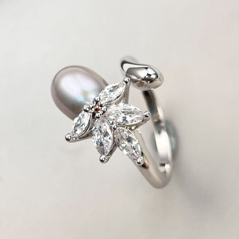 Kirra Serpent Pearl Ring - Polished Gold Tone [MLHQ6XL9]