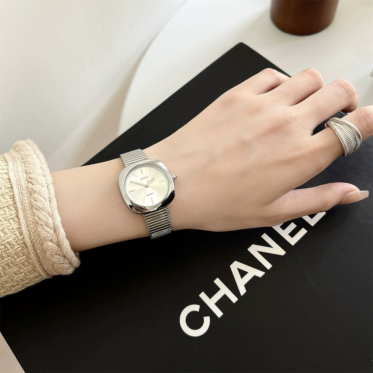 Alison Vintage Square Watch - Silver with Classic Link Band [WIVGIQQ5]