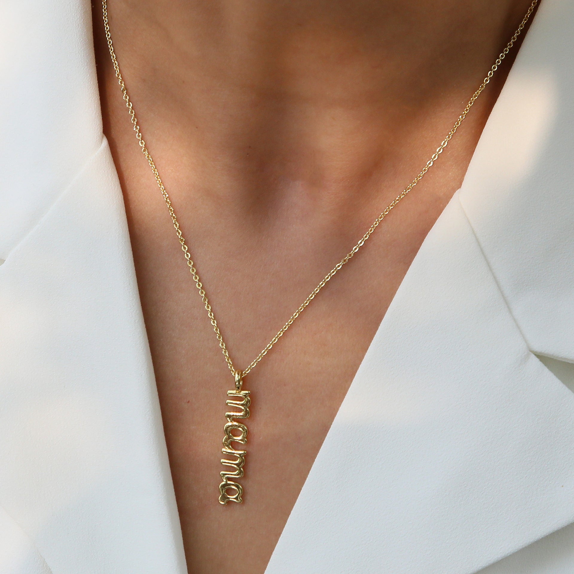 Mirra Golden Mama Necklace - LOVE Pendant Style C [O97I0BP4]