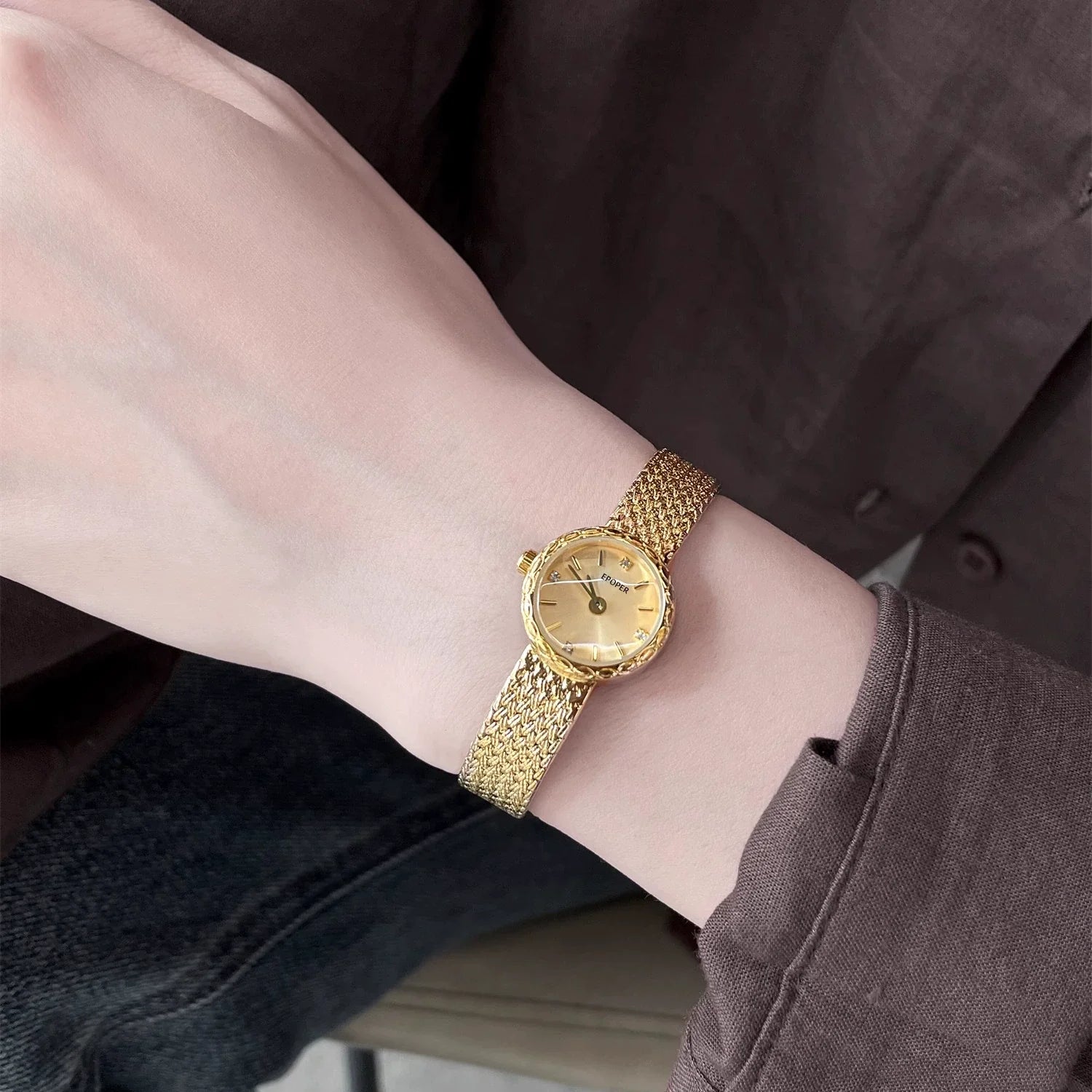 Ruqayyah Vintage Steel Watch - Gold