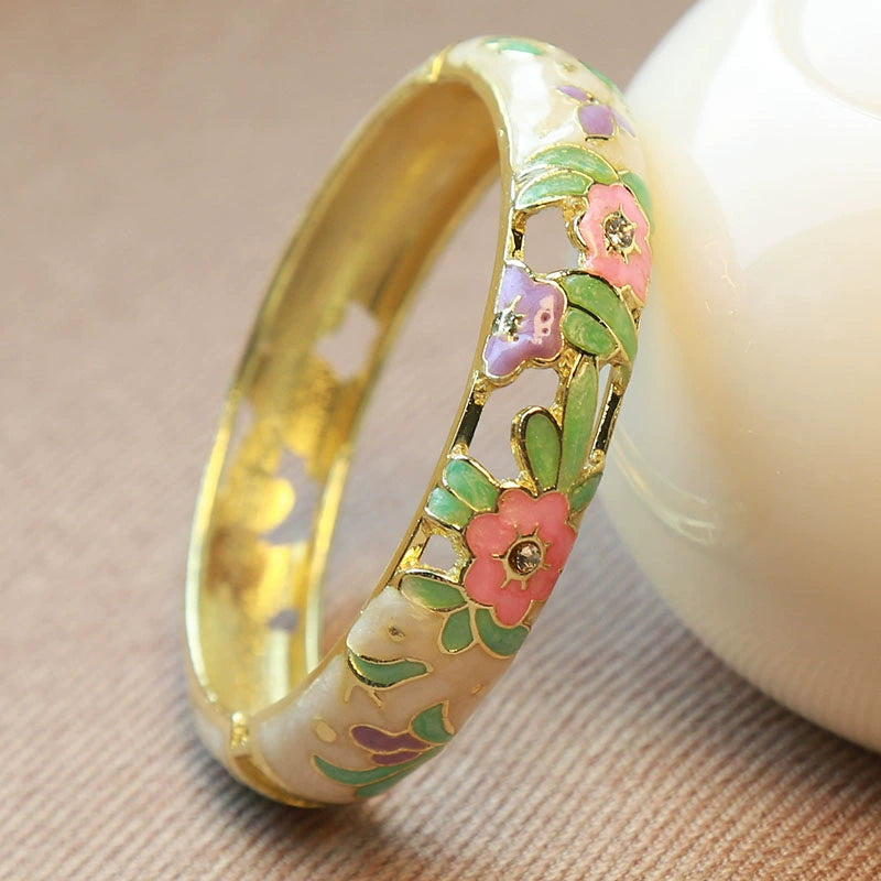Eniola Cloisonné Cuff Bracelet - Beige [OGRM1C2H]