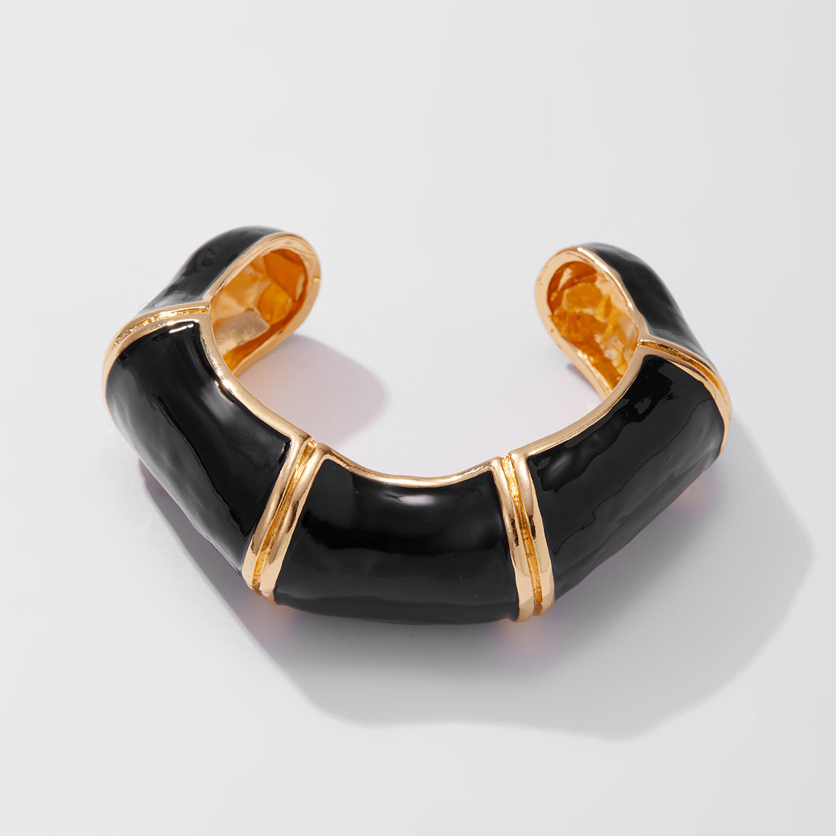 Rachell Epoxy Cuff Bracelet - Black + White [7X2D0W54]