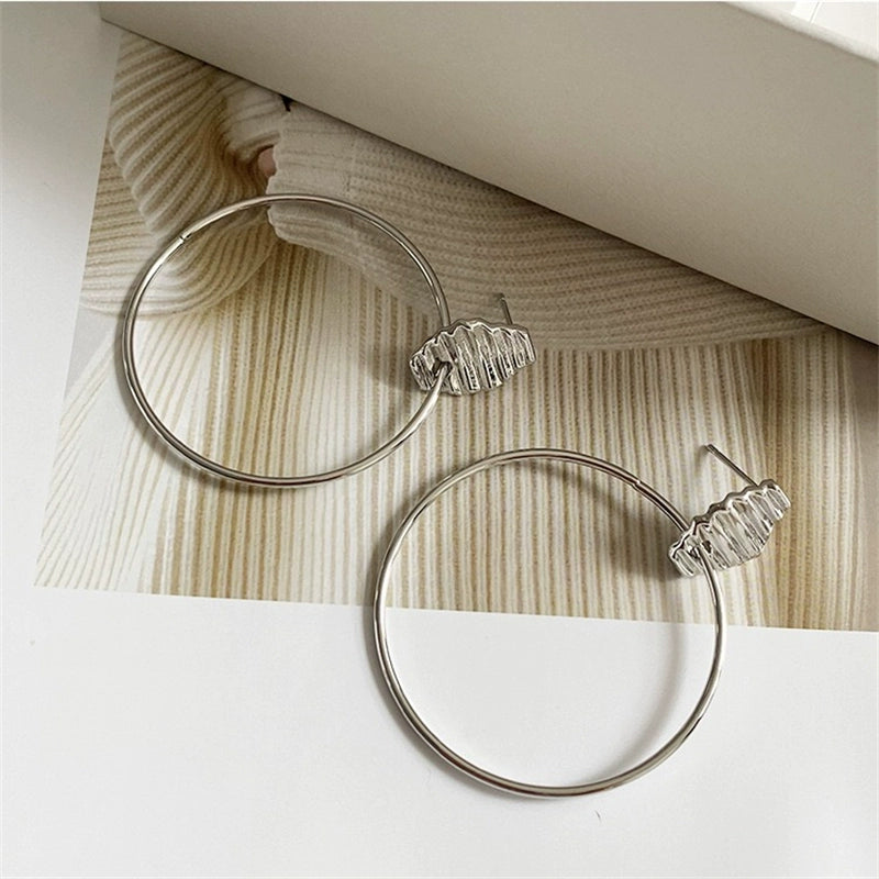 Leya Sculptural Hoop Earrings - Silver [NSPQGUV6]