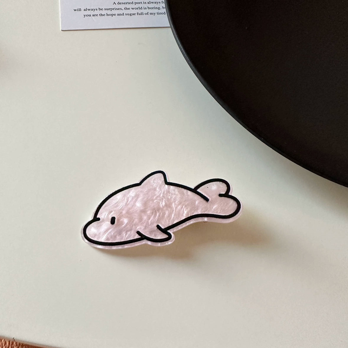 Camillia Whimsical Fish Clips - Black-Edge Whale [6L1I67GU]