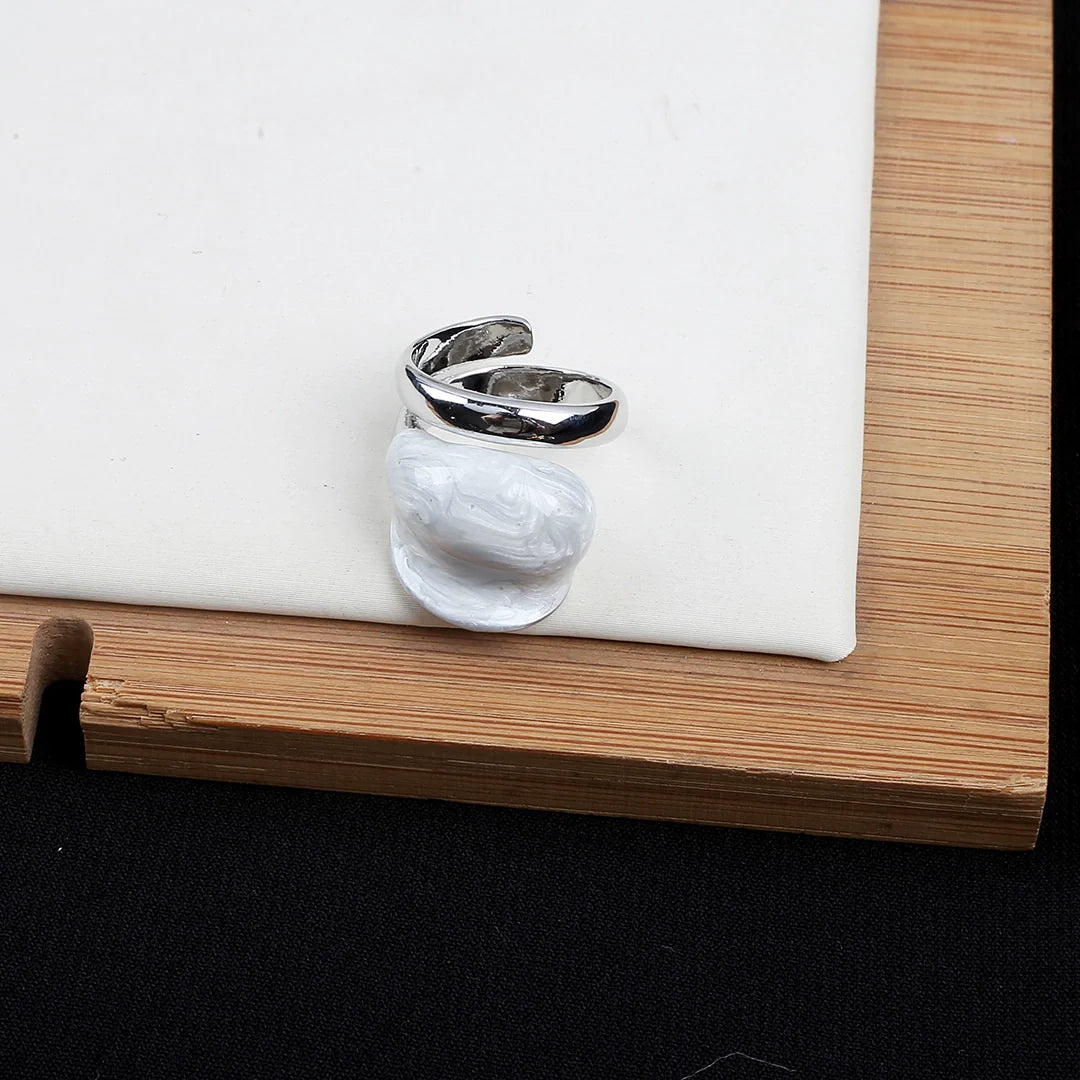 Holley Retro Color-Block Ring - Cream + Silver