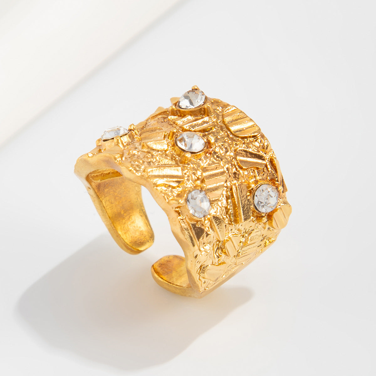 Joyanna U-Shaped Rhinestone Ring - Gold [TIP15A8S]