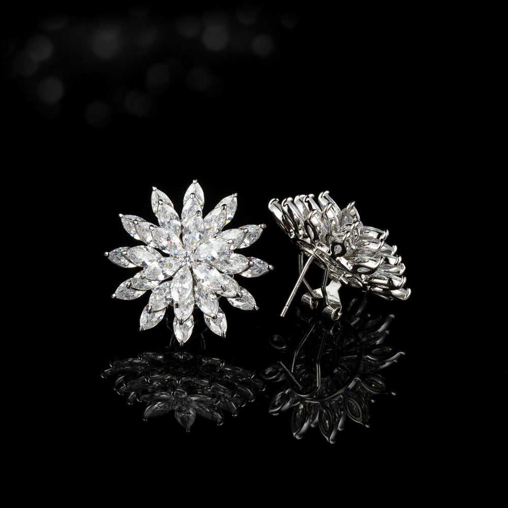 Kehlani Spinning Snowflake Studs - Gold-Tone [GPPMEZBN]