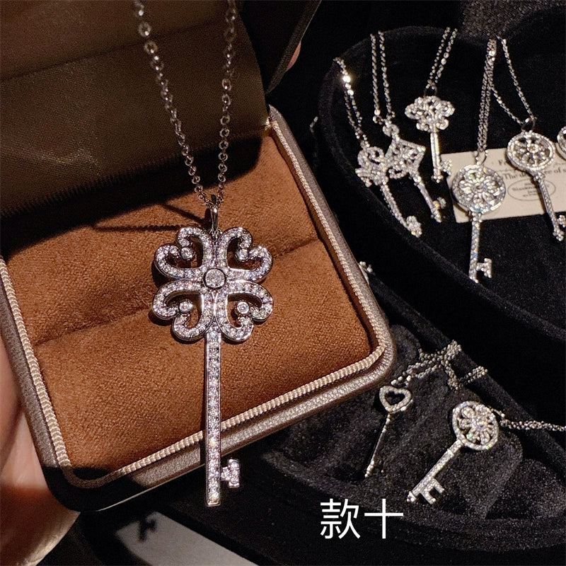 Kinslee Sparkling Key Necklace - Style Ten [BWPQ46GR]