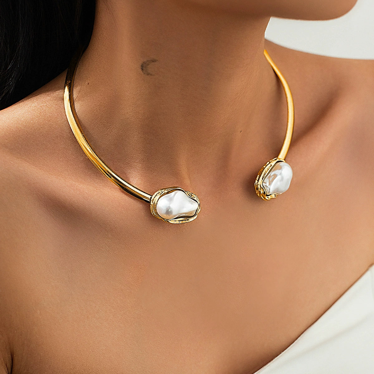 Archer Baroque Pearl Choker - Choker Necklace Gold [OGJWHZVP]