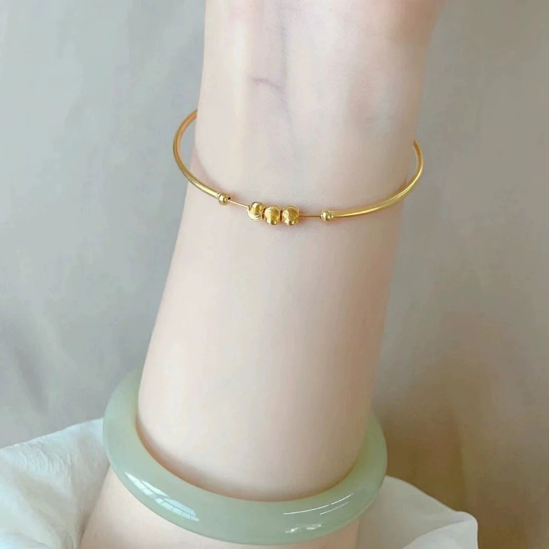 Aubrielle Cat Eye Gold Bracelet - Cat Eye Small Gold Bead Bracelet