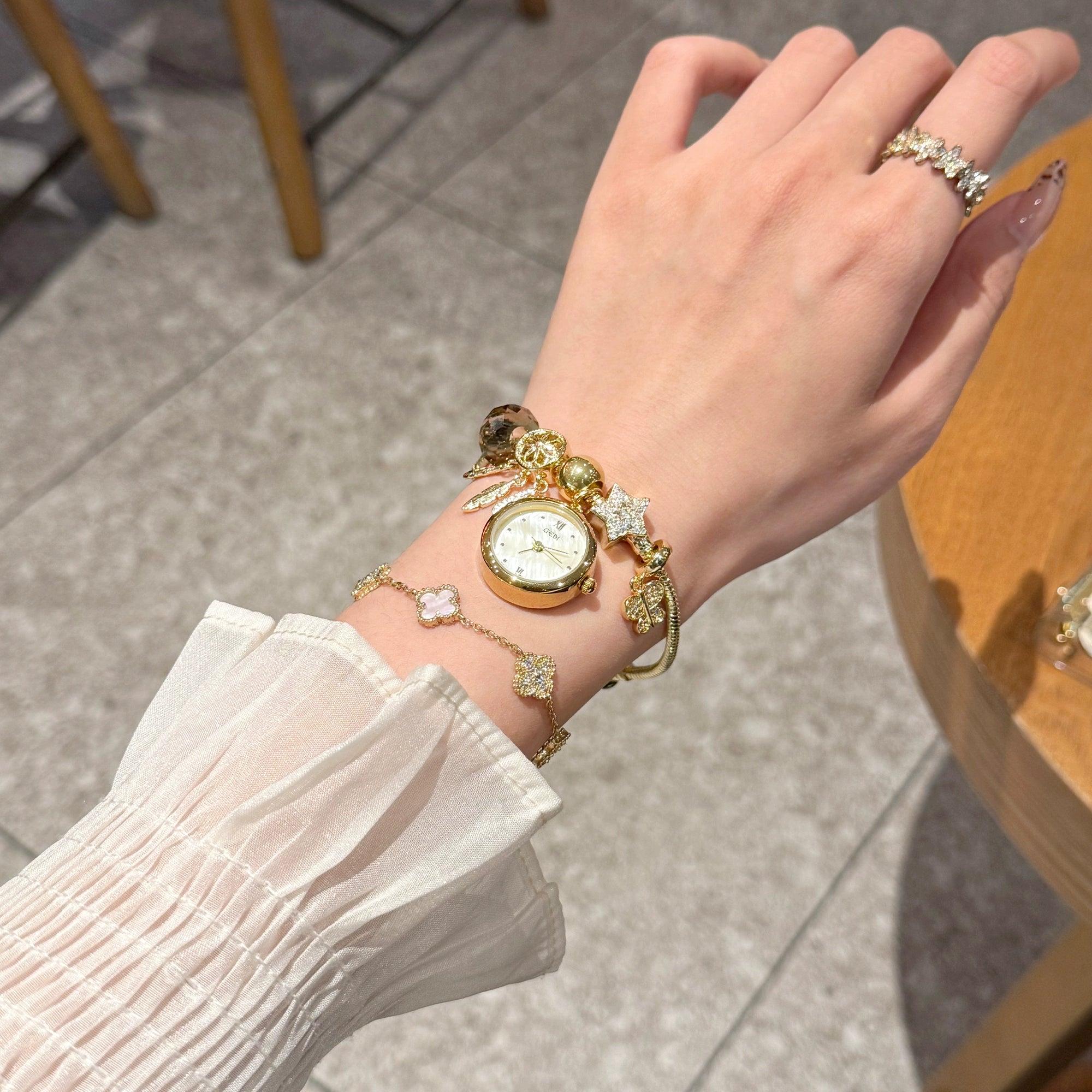 Alexus Charm Bracelet Watch - Dreamcatcher Gold [O4SGCQVR]